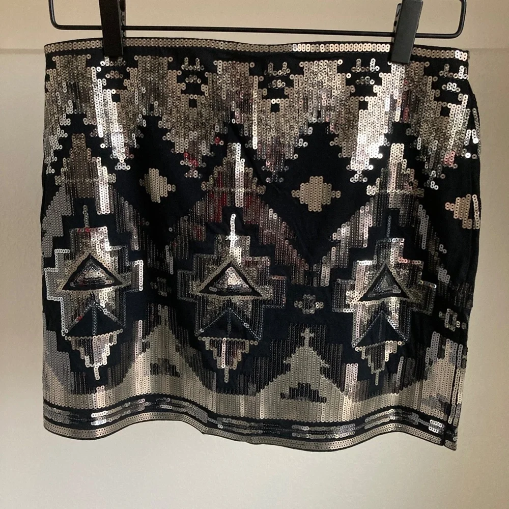 Express High Waist Black Silver Sequin Beaded Aztec Tribal Mini Skirt Small - Picture 7 of 9